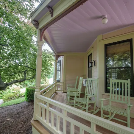 254 South Union Street Guest House