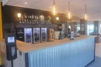B&B Hotel Mons Gare - Quầy bar