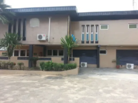 Divine Fountain Agidingbi โรงแรมในOjodu