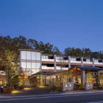 Lake Shikotsu Tsuruga Bessou Ao No Za