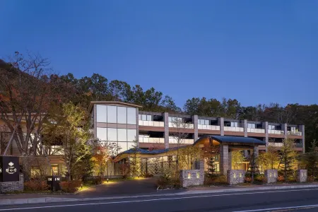 Lake Shikotsu Tsuruga Bessou Ao No Za