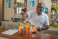 Karibea Sainte Luce Hotel - bar