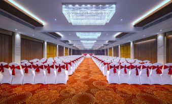 Royale Sarovar Portico Agra