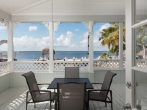 Amoray Dive Resort Hotels in Key Largo
