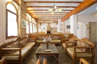 Acropole Delphi City Hotel