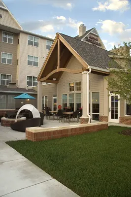 Residence Inn Toledo Maumee - Pet friendly