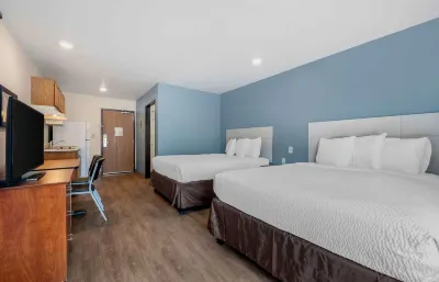 Extended Stay America Select Suites - Orlando - East Hotels near Garden Center at The Home Depot