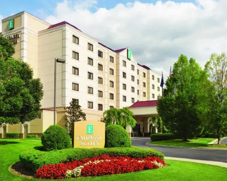 Embassy Suites by Hilton Louisville East Hotels in Lyndon