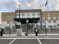 Holiday Inn Express & Suites PHOENIX - AIRPORT NORTH by IHG - Parkplatz
