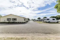 Benalla Tourist Park Hotels in Benalla