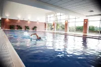 The Warwickshire Hotel and Country Club - Yüzme Havuzu