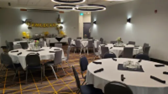 Holiday Inn VICTORIA – ELK LAKE by IHG