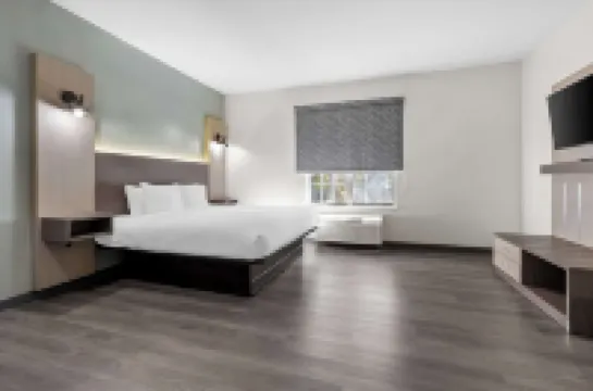 MainStay Suites Columbia Harbison Hotels in Richland County