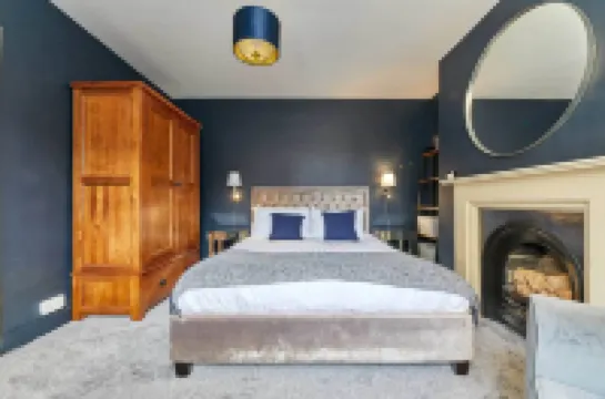 โฮสต์สเตย์เดอะแบล็คสมิธ