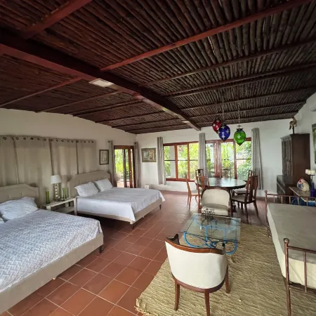 B & B Casa Naturaleza Playa Corona Отели в г. Сан Карлос