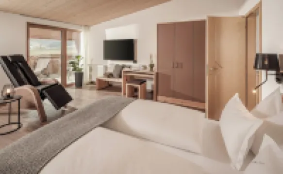 Amolaris Garden Loges & Guesthouse