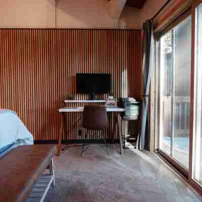 Bear Lodge Rooms