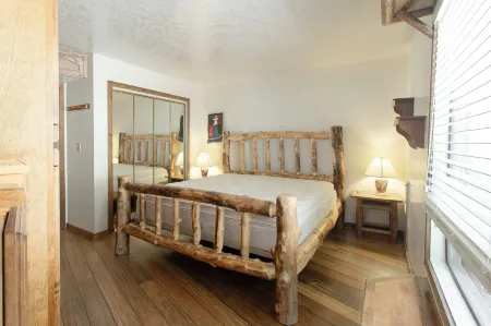 Southview Lodge Отели рядом с достопримечательностью «Брайан Хед Резорт»