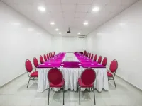 Eden Phoenix Hotels in El Kerma