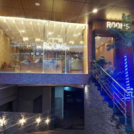 Signature Inn Отели рядом с достопримечательностью «Бизнес-комплекс RMZ Infinity»