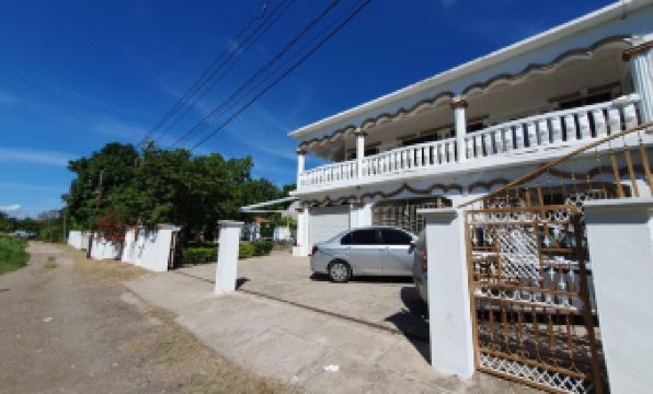 Sandy Bay Paradise Retreat - 7 Bedrooms