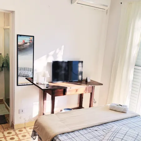 Tombo Beach Home Stay
