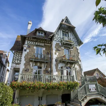 Villa Augeval Hôtel de Charme & Spa