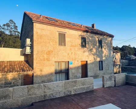 Lar de Canedo Hotels in Comarca de Muros