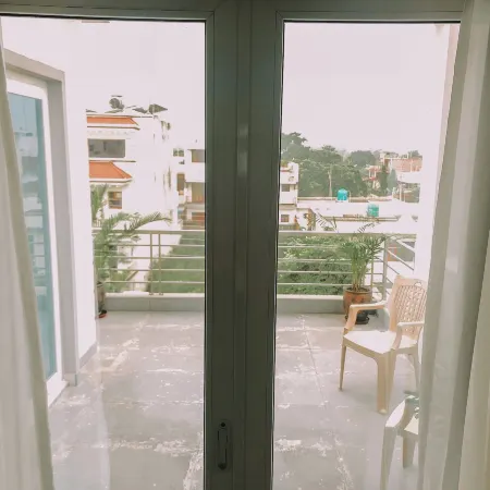 The Mahal Luxurious Homestay Отели в г. Панчкула