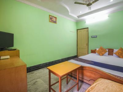 Hotel Rajmahal