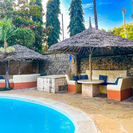 Diani Campsite and Cottages