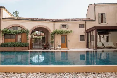 Corte Regia Relais & Spa Hôtels à : Valeggio sul Mincio