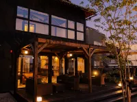 Traditional Japanese House Dino-Saur Hotels in Sakai