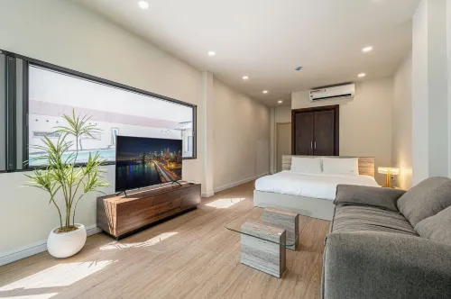 Home by CR Concept in Center City