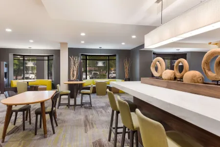 Sonesta Select Tempe Downtown Отели рядом с достопримечательностью «Адельфи Коммонс»