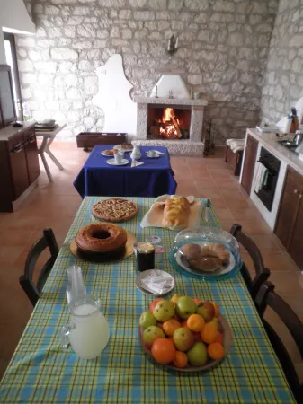 Calvello Отели в г. Province of Benevento