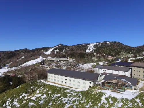 Manza Juraku All-Inclusive Hotel Hotels in Tsumagoi