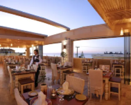 Cactus Royal Spa & Resort