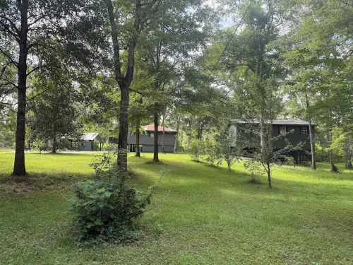 Cozy Camp w/ Fire Pit, Grill and Waterfront View of River. Pet Friendly! Hotel a Parrocchia di Tangipahoa