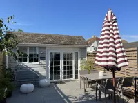Seaside Cabin Retreat in Hayling Island Hotels near Eastoke Corner Beach