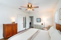 1940s Cottage - Walking Distance!