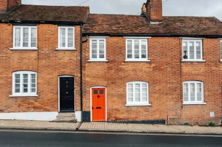 Chalk House - Pet Friendly