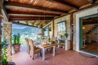 Sospirata Farmhouse in Pescia Hotels in Pescia