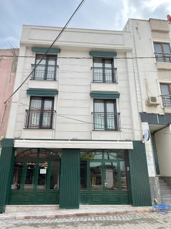 Sezer's Oliva Hotel Отели рядом с достопримечательностью «Александрия Троадская»