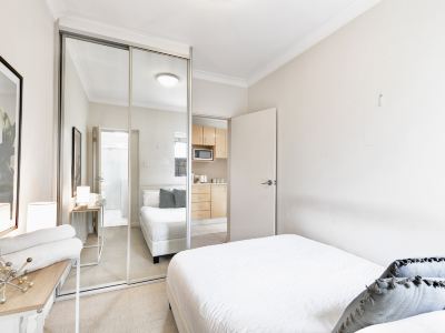Prime location unit with backyard