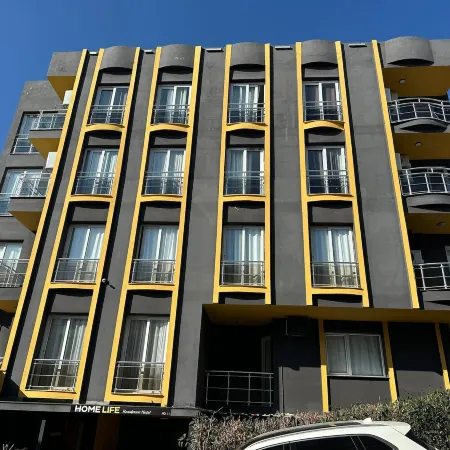 Home Life Hotel Residence