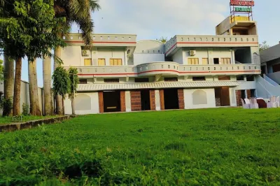 Nirvana Greens Hotels in Ujjain