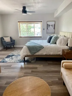 Hidden Gem Modern Loft Hotels near Streamway Park