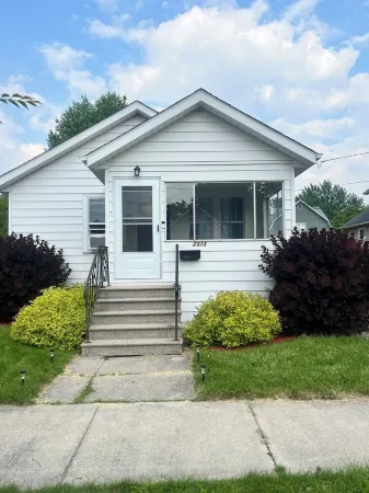 Fully Renovated 2-Bedroom Home with Expansive Backyard