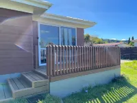 2 Double 1 Single 1 Sofa Beds Studio A Hotels in Hamurana